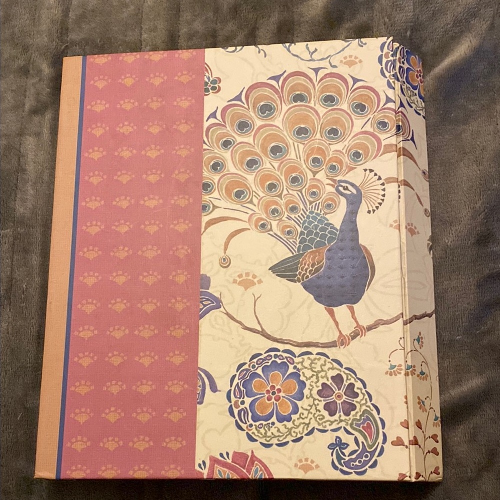 Peacock Design iPad. Cover